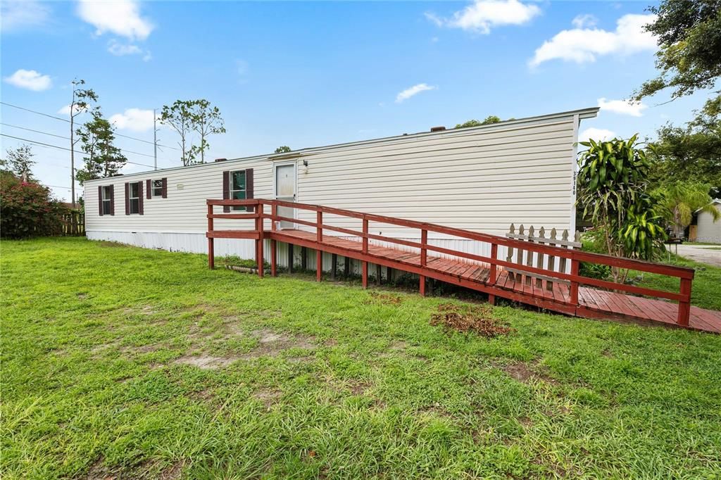 Backyard, Exterior