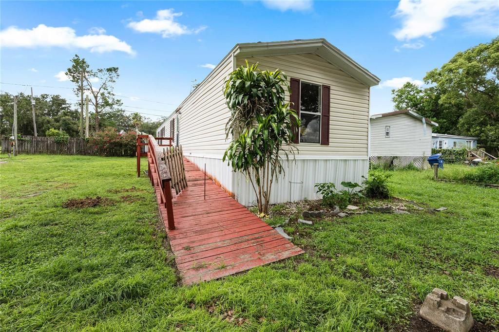 Backyard, Exterior