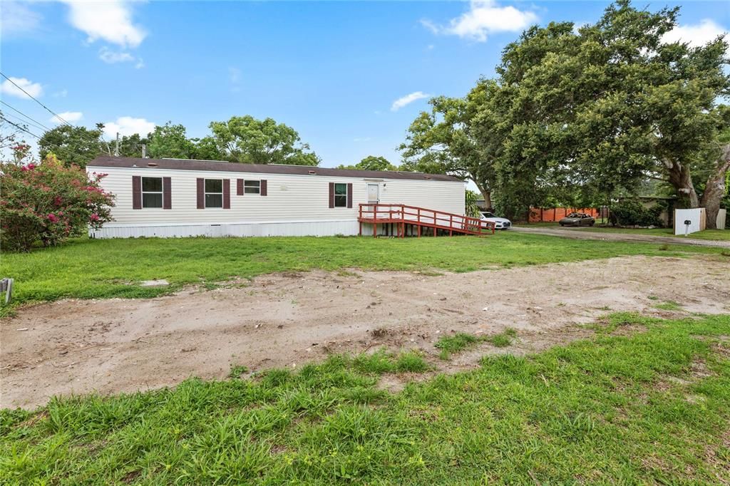 Backyard, Exterior