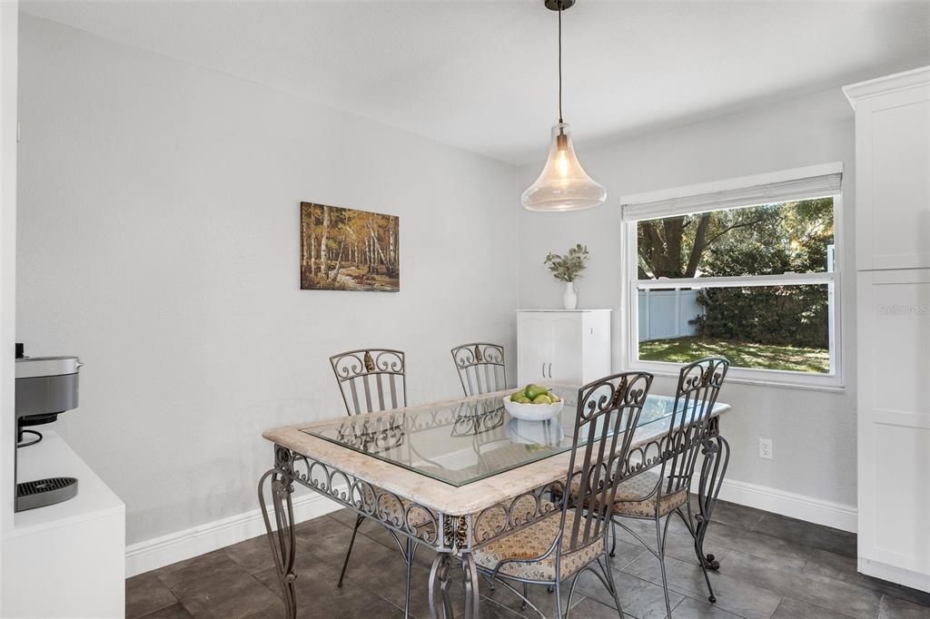 Dining room, Interior, Pendant Lights