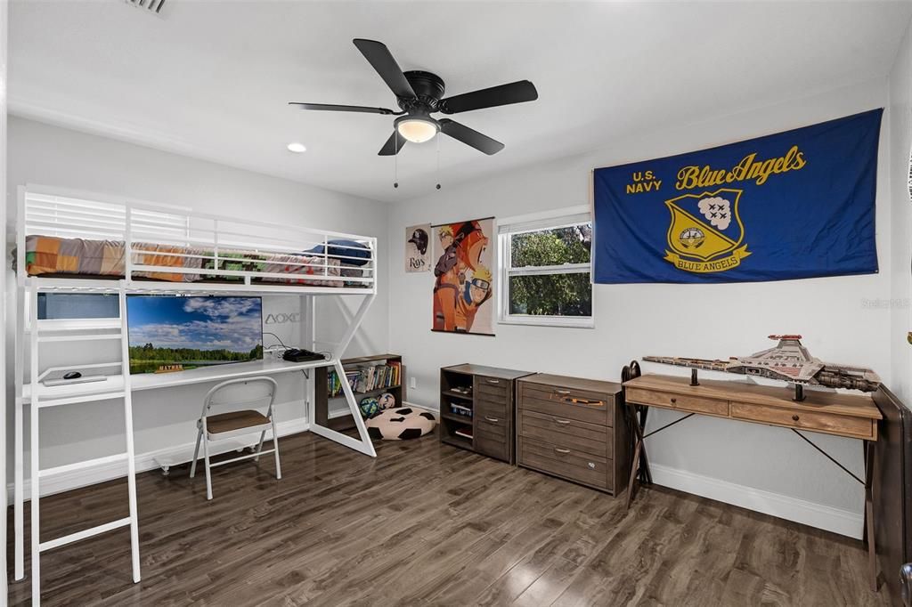 Home Office, Interior, Recessed Lighting, Wood Texture Flooring