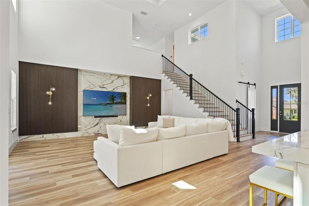 Interior, Living room, Recessed Lighting, Wood Texture Flooring