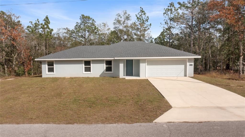 Attached, Exterior, Facade, Ranch