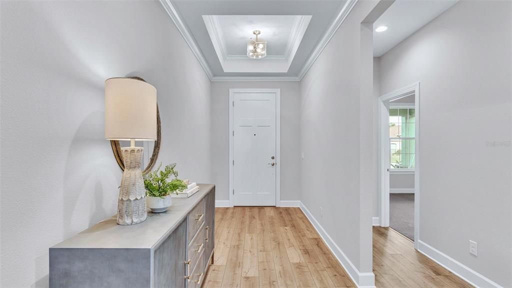Interior, Recessed Lighting, Wood Texture Flooring