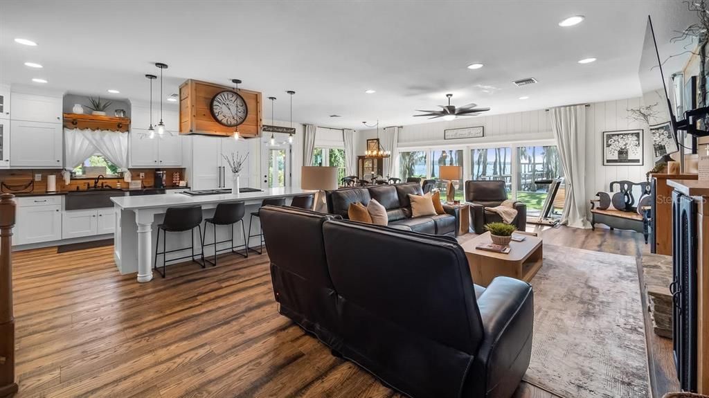 Interior, Kitchen, Living room, Pendant Lights, Recessed Lighting, Wood Texture Flooring