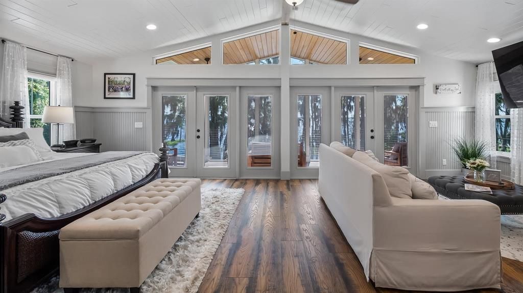 Bedroom, Interior, Living room, Recessed Lighting, Wood Texture Flooring