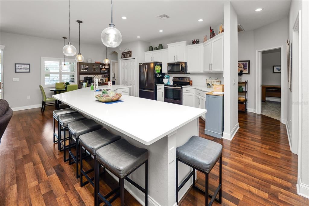 Dining room, Interior, Kitchen, Pendant Lights, Recessed Lighting, Wood Texture Flooring
