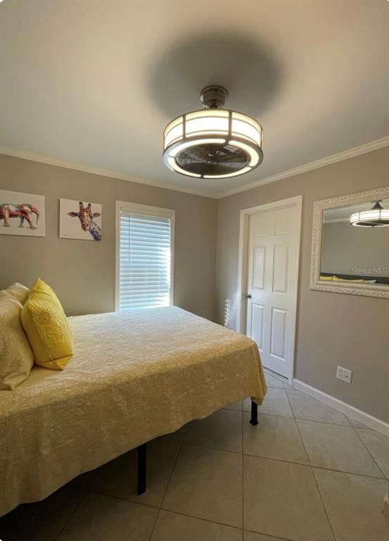 Bedroom, Interior, Pendant Lights