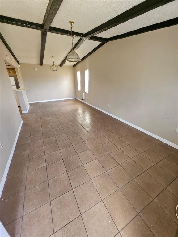 Empty room, Interior, Pendant Lights