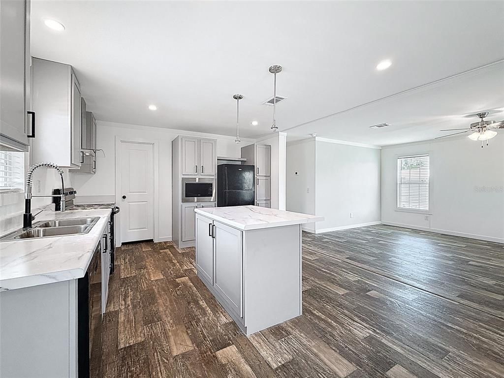 Interior, Kitchen, Pendant Lights, Recessed Lighting, Wood Texture Flooring
