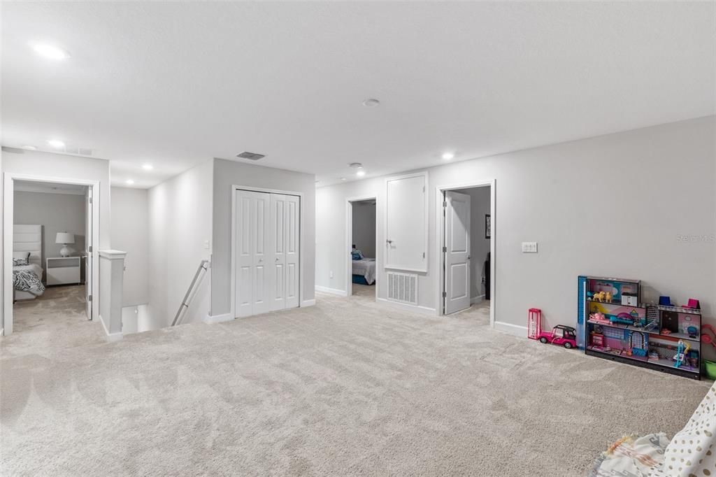 Bedroom, Interior, Recessed Lighting