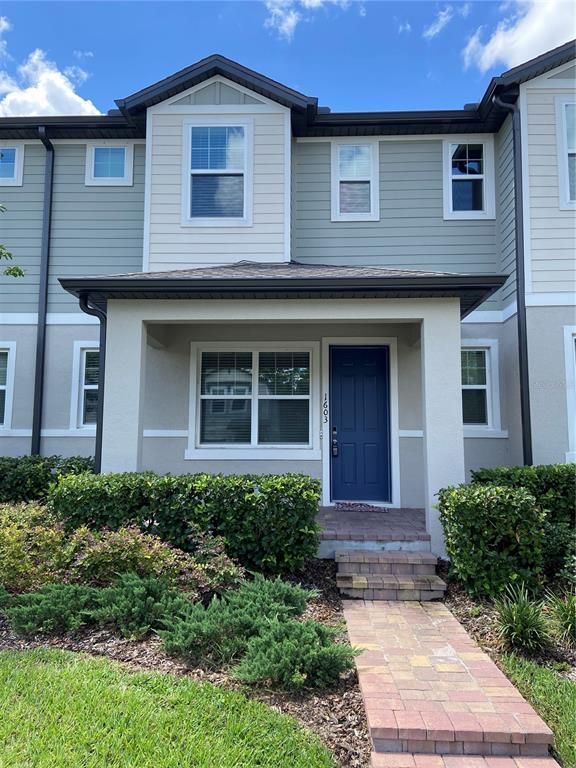 Exterior, Facade, American Craftsman