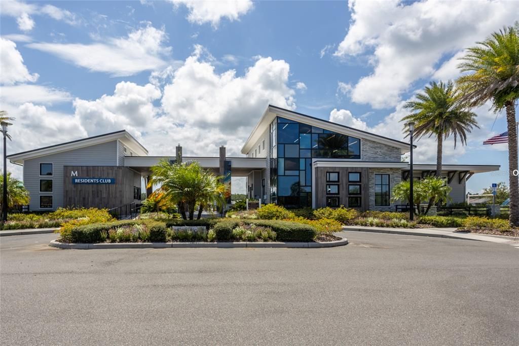 Exterior, Facade, Modern