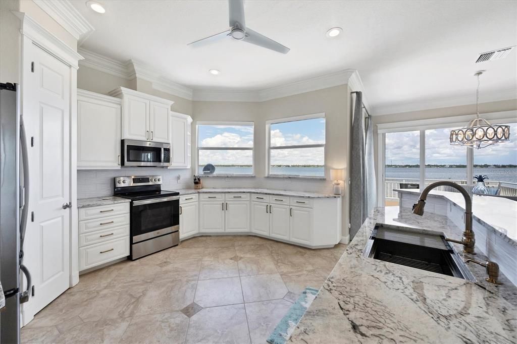 Interior, Kitchen, Pendant Lights, Recessed Lighting, Stainless Steel Appliances, Water