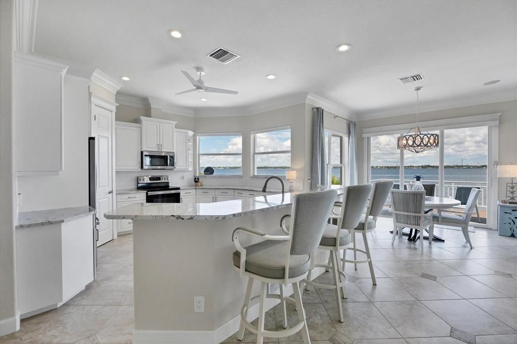 Chandelier, Dining room, Interior, Kitchen, Pendant Lights, Recessed Lighting, Stainless Steel Appliances, Water