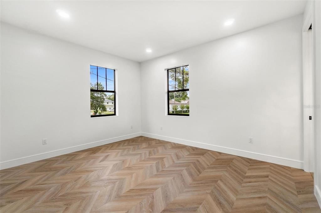 Empty room, Interior, Recessed Lighting, Wood Texture Flooring