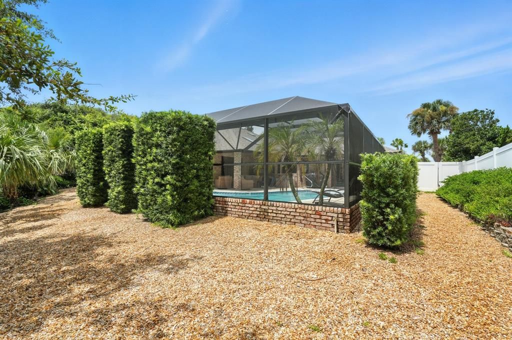 Backyard, Exterior