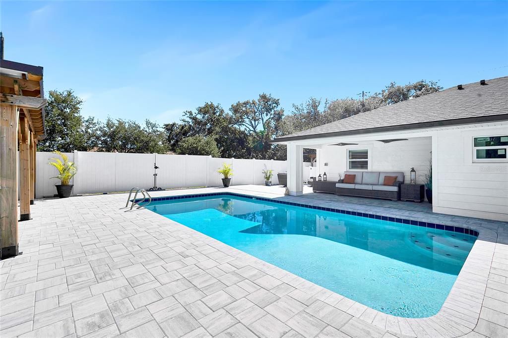Exterior, Pool
