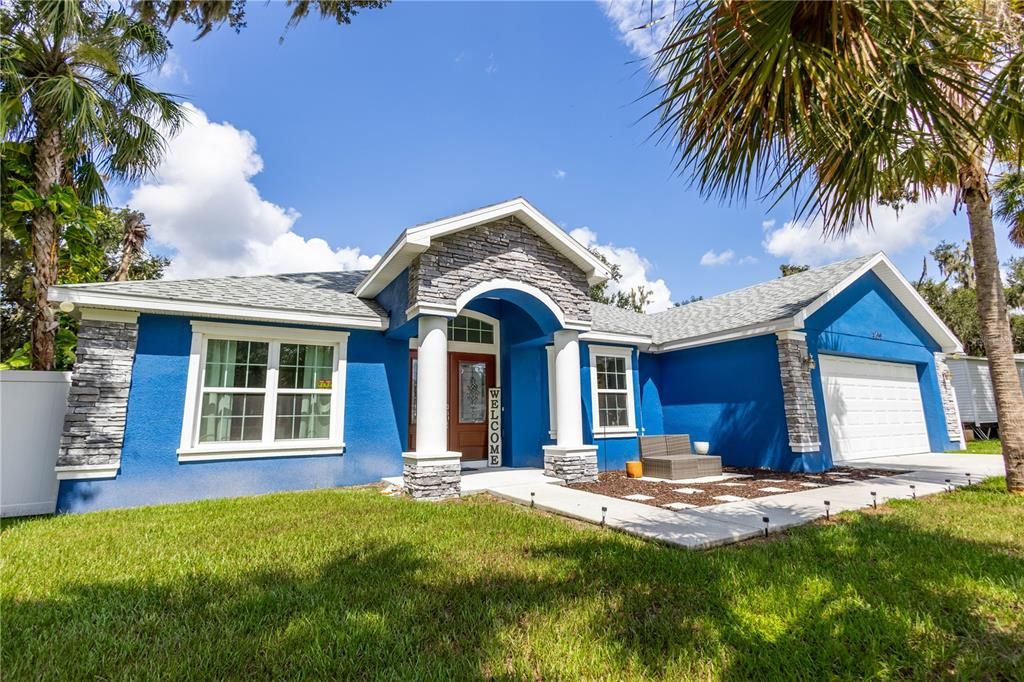 Attached, Backyard, Exterior, Facade, Ranch
