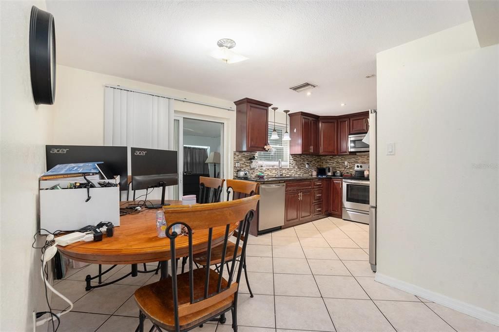 Dining room, Interior, Kitchen, Stainless Steel Appliances