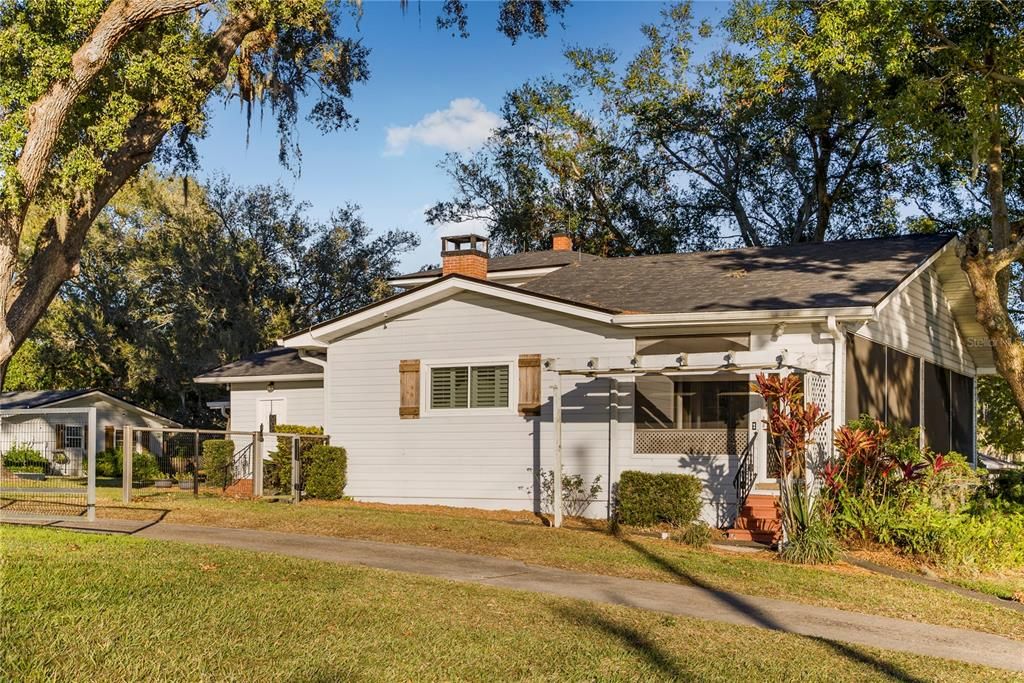 Backyard, Exterior