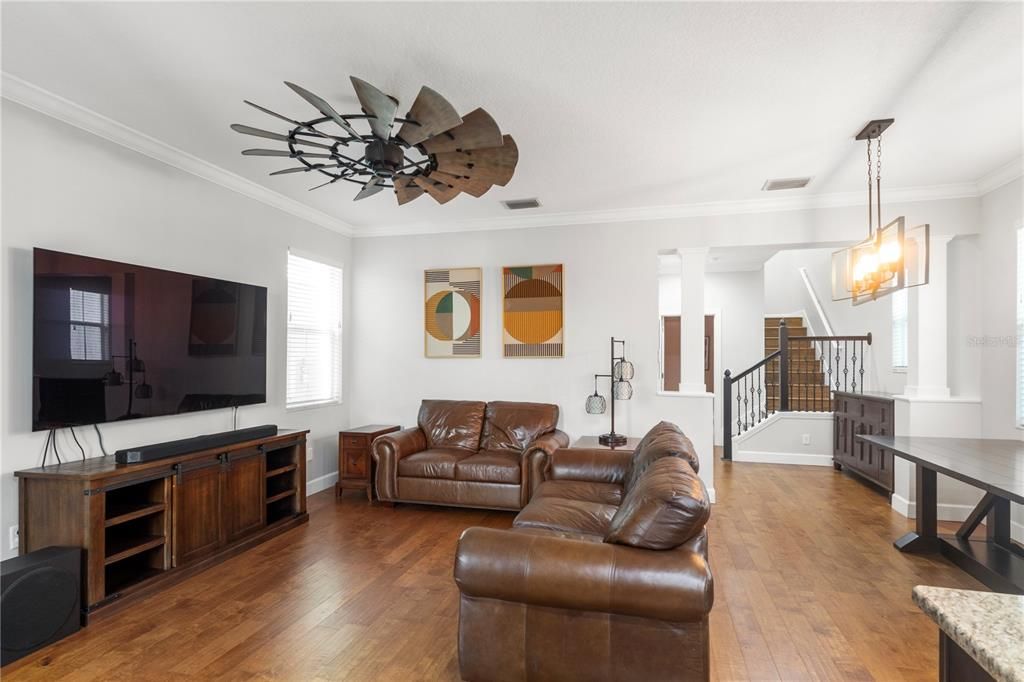 Interior, Living room, Pendant Lights, Wood Texture Flooring