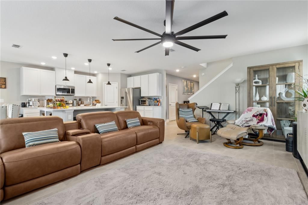 Interior, Kitchen, Living room, Pendant Lights, Recessed Lighting, Stainless Steel Appliances