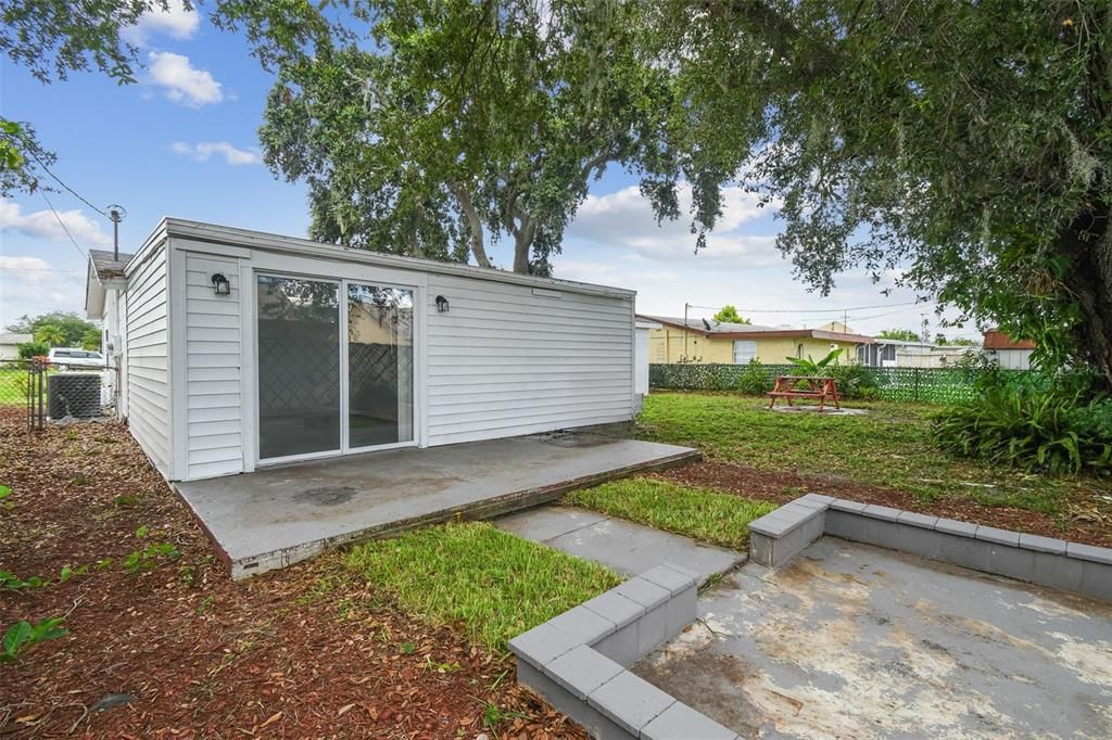 Backyard, Exterior