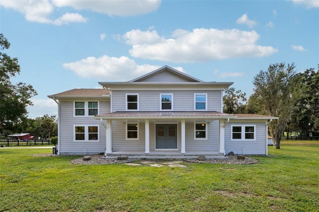 Exterior, Facade, Farmhouse