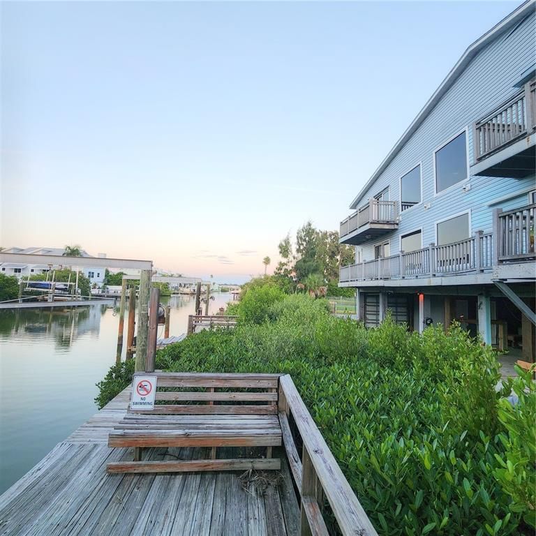 Exterior, Water
