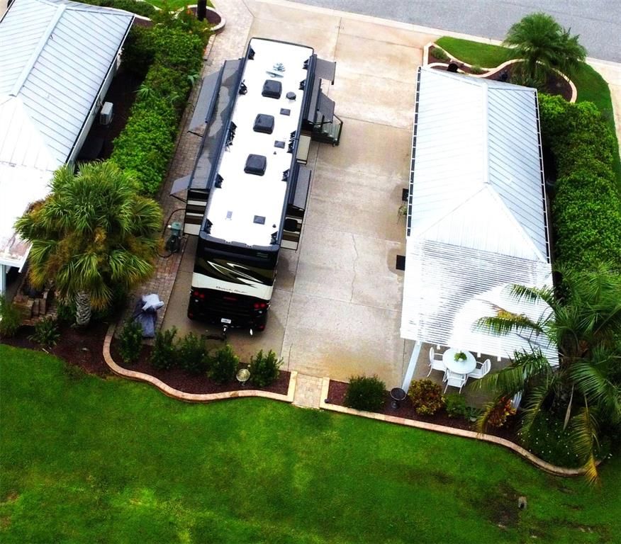 Exterior, Drone