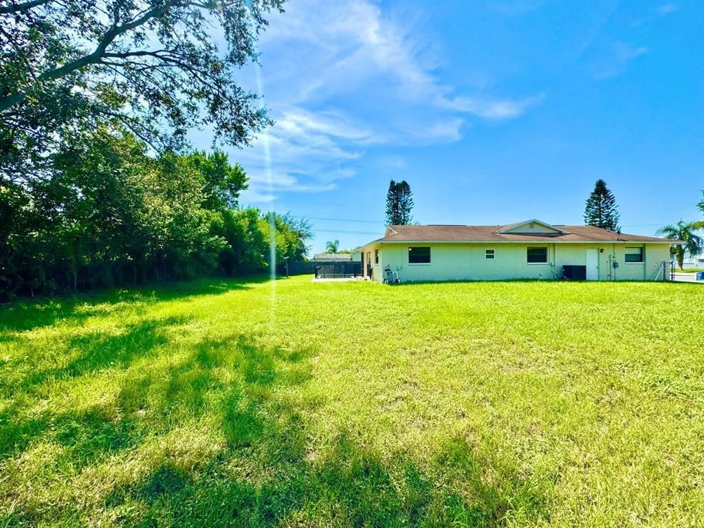 Backyard, Exterior