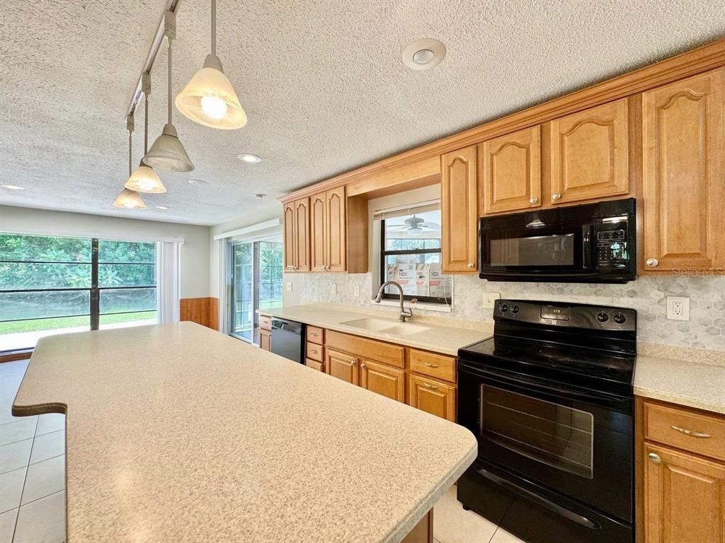 Interior, Kitchen, Pendant Lights, Recessed Lighting