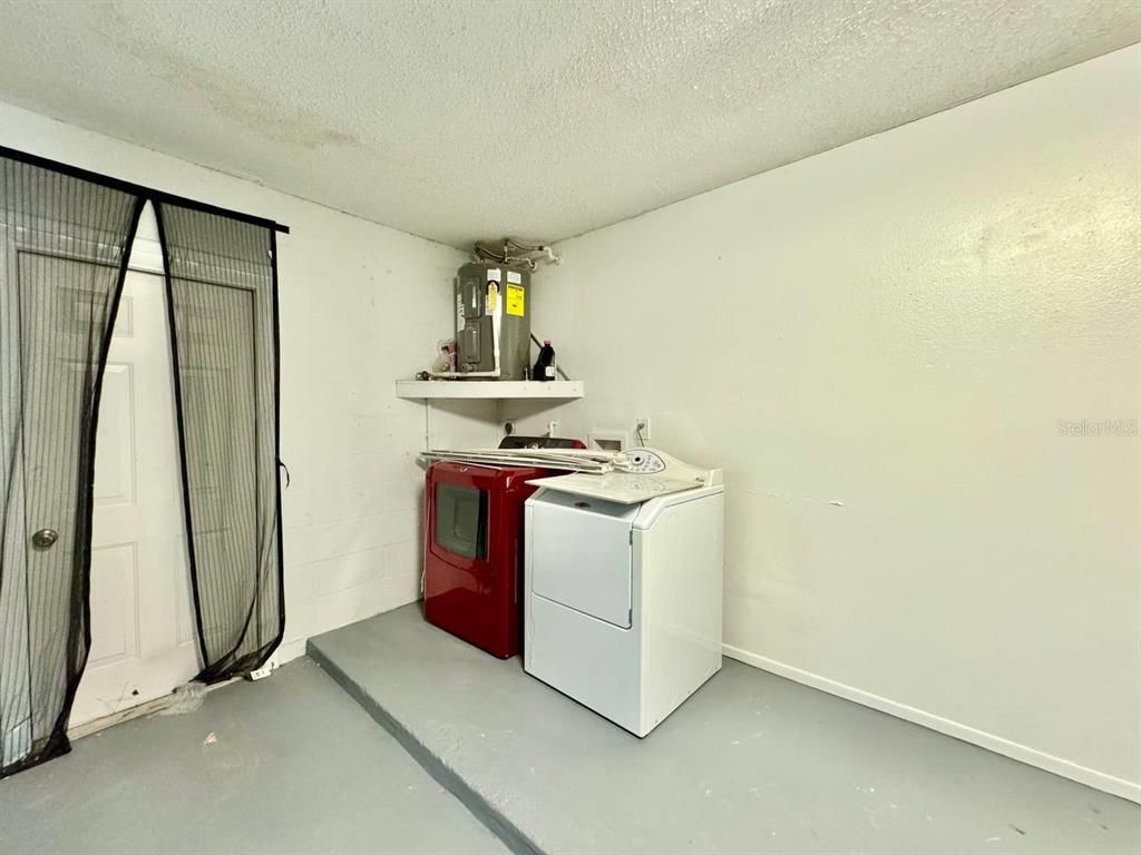 Interior, Washer