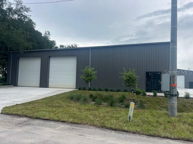Detached Garage, Exterior