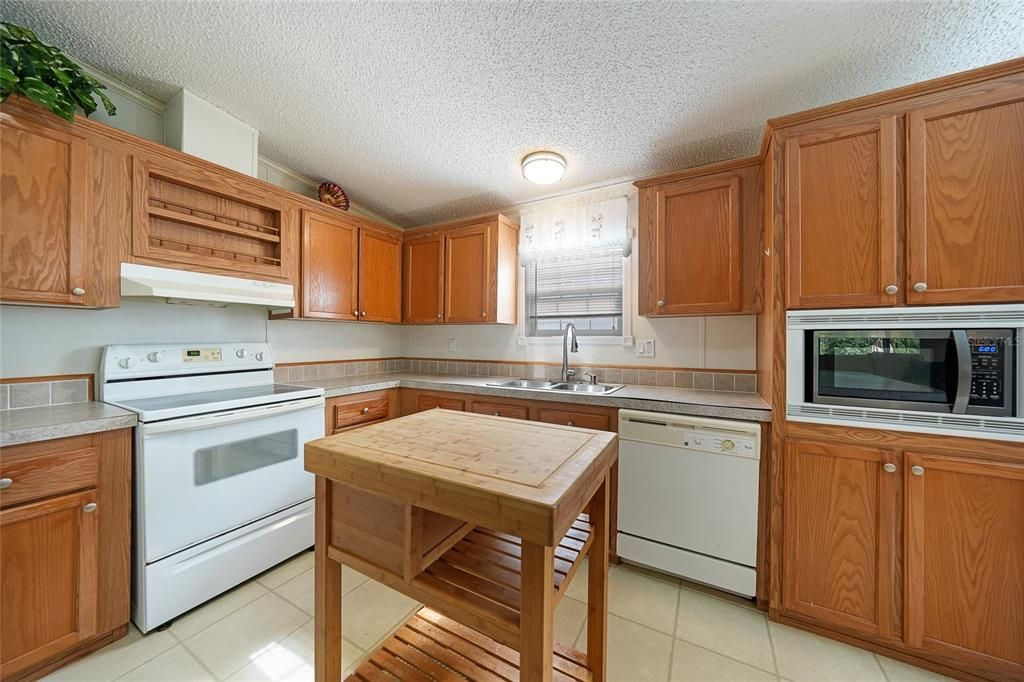 Interior, Kitchen, Tile Countertops