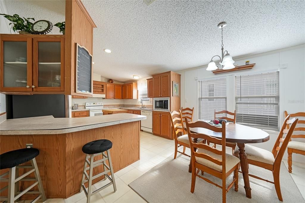 Chandelier, Dining room, Interior, Kitchen, Recessed Lighting