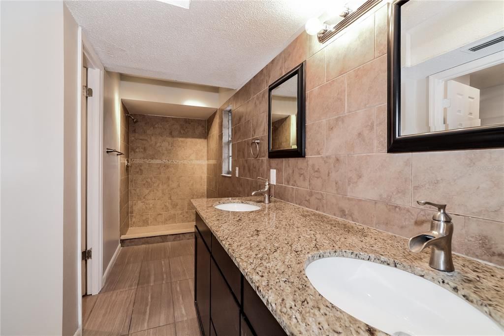Bathroom, Dual Sink Vanities, Interior