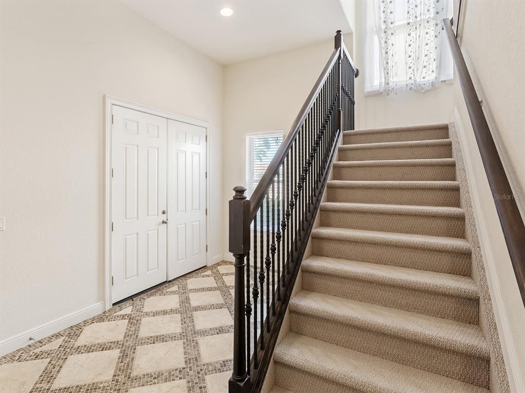 Interior, Recessed Lighting