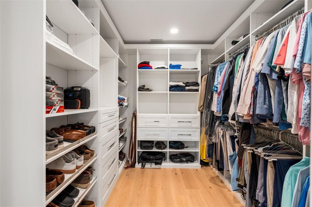 Interior, Recessed Lighting, Walk-in Closets, Wood Texture Flooring
