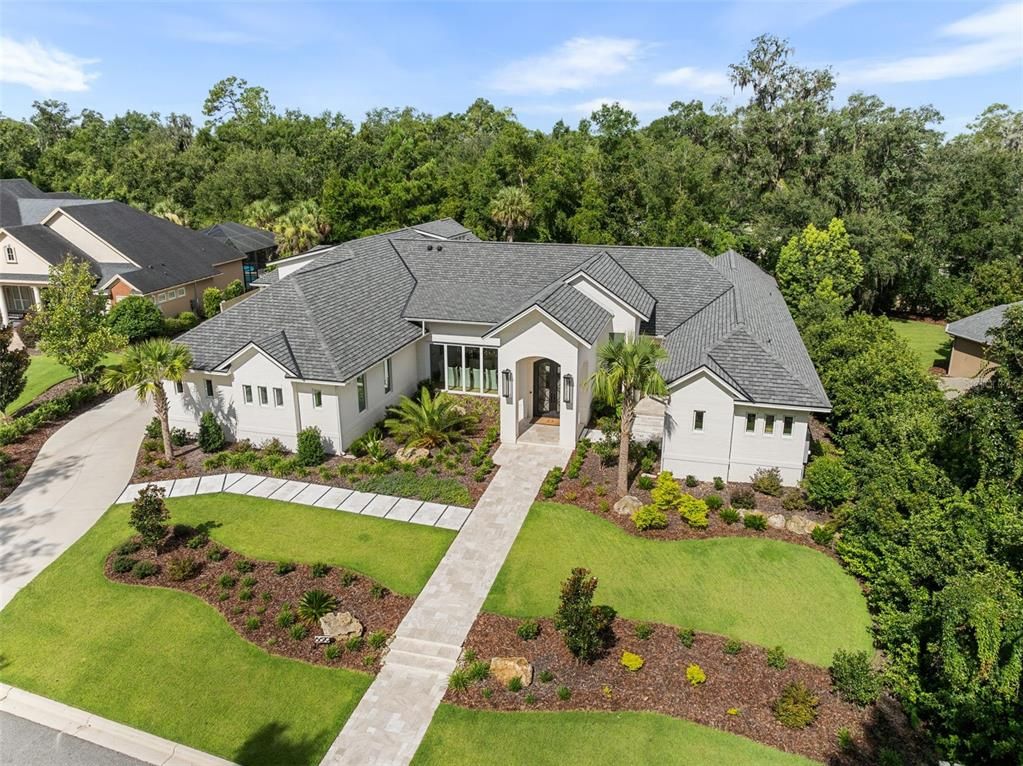 Exterior, Drone