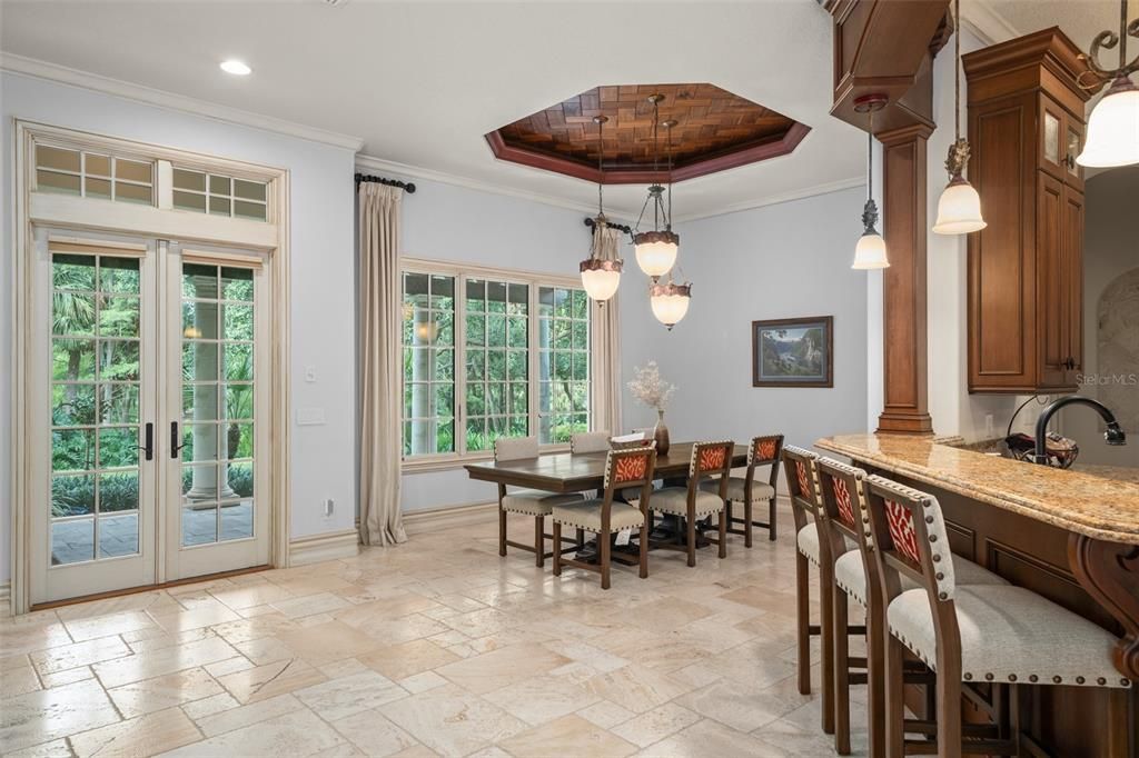Dining room, Interior, Pendant Lights, Recessed Lighting