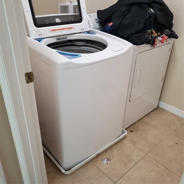 Interior, Washer