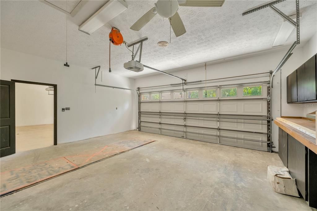 Garage, Interior
