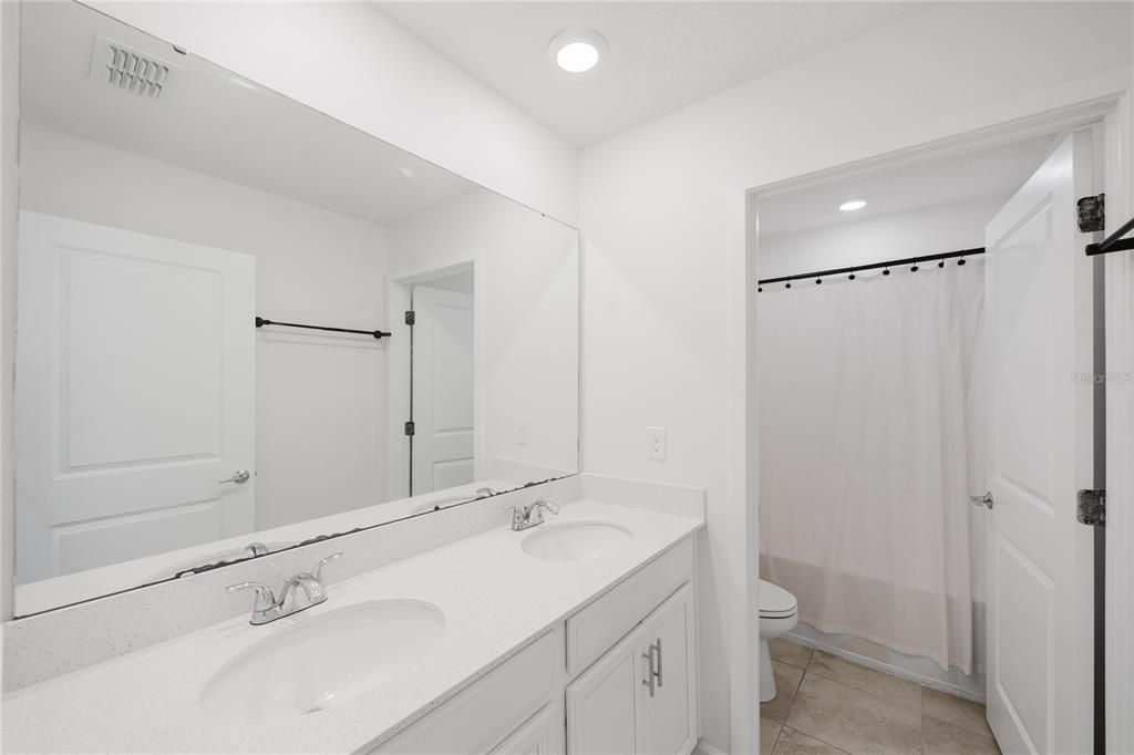 Bathroom, Dual Sink Vanities, Interior, Recessed Lighting