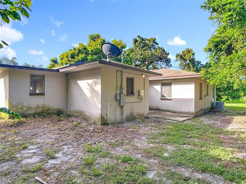 Backyard, Exterior