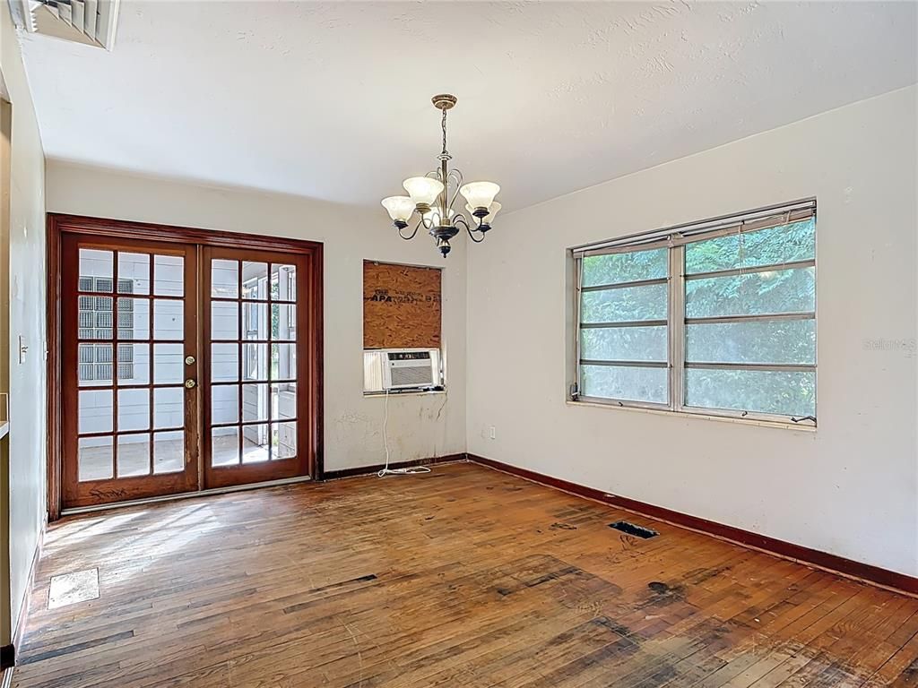 Chandelier, Empty room, Interior, Wood Texture Flooring