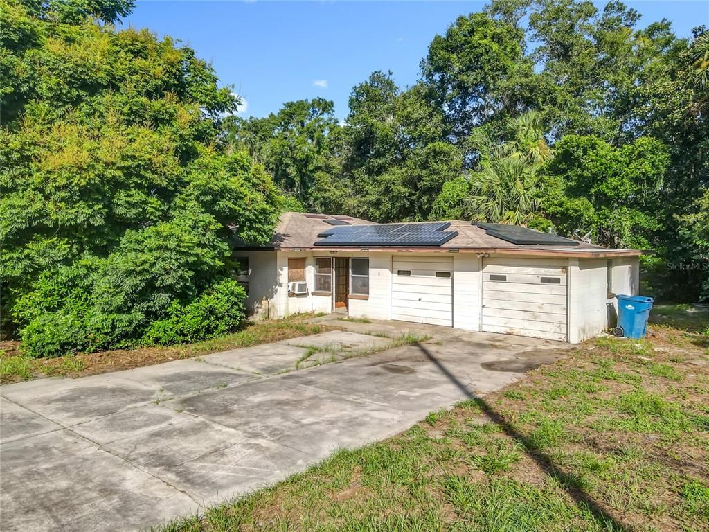 Backyard, Detached Garage, Exterior, Solar Panels