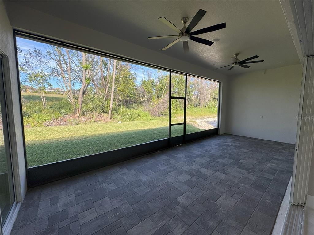 Empty room, Interior, Sun Room