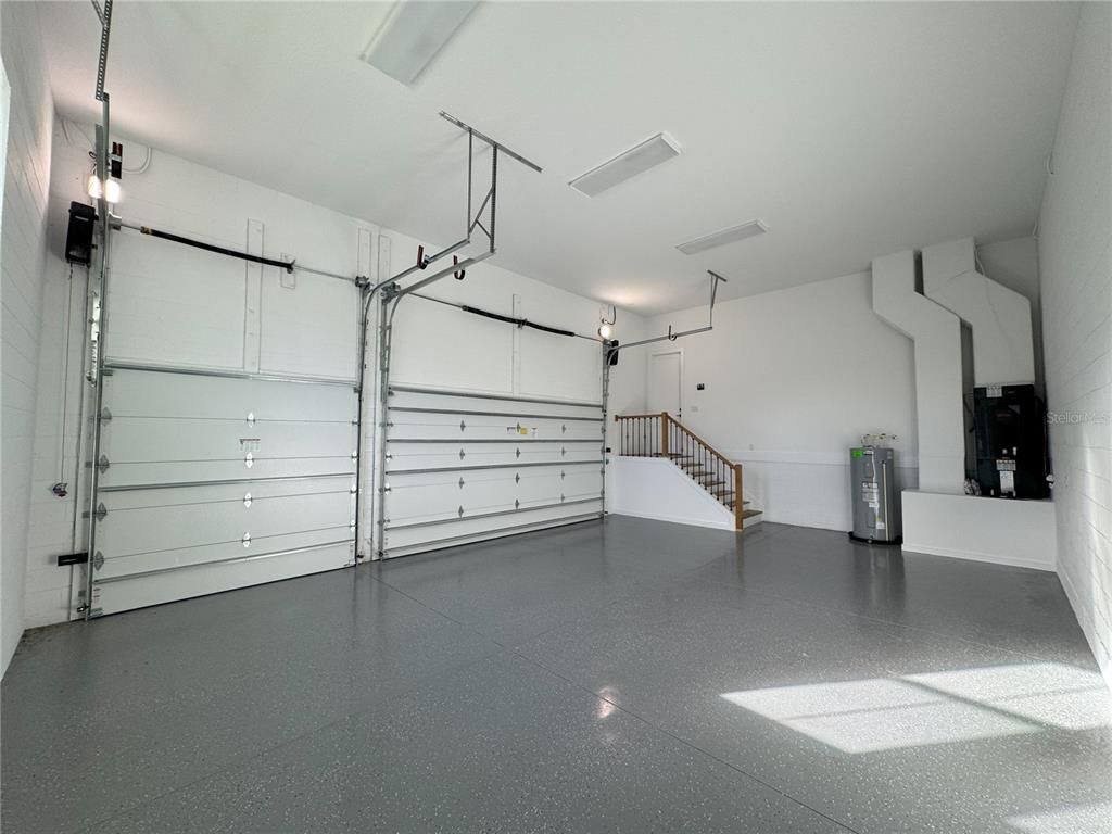 Garage, Interior